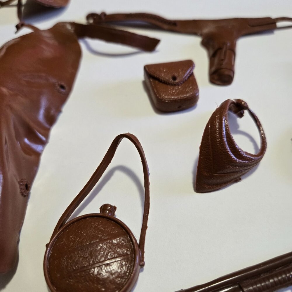 Johnny West Accessories - Picture 4 of 12